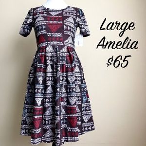 Lularoe Amelia Dress Size Large NWT